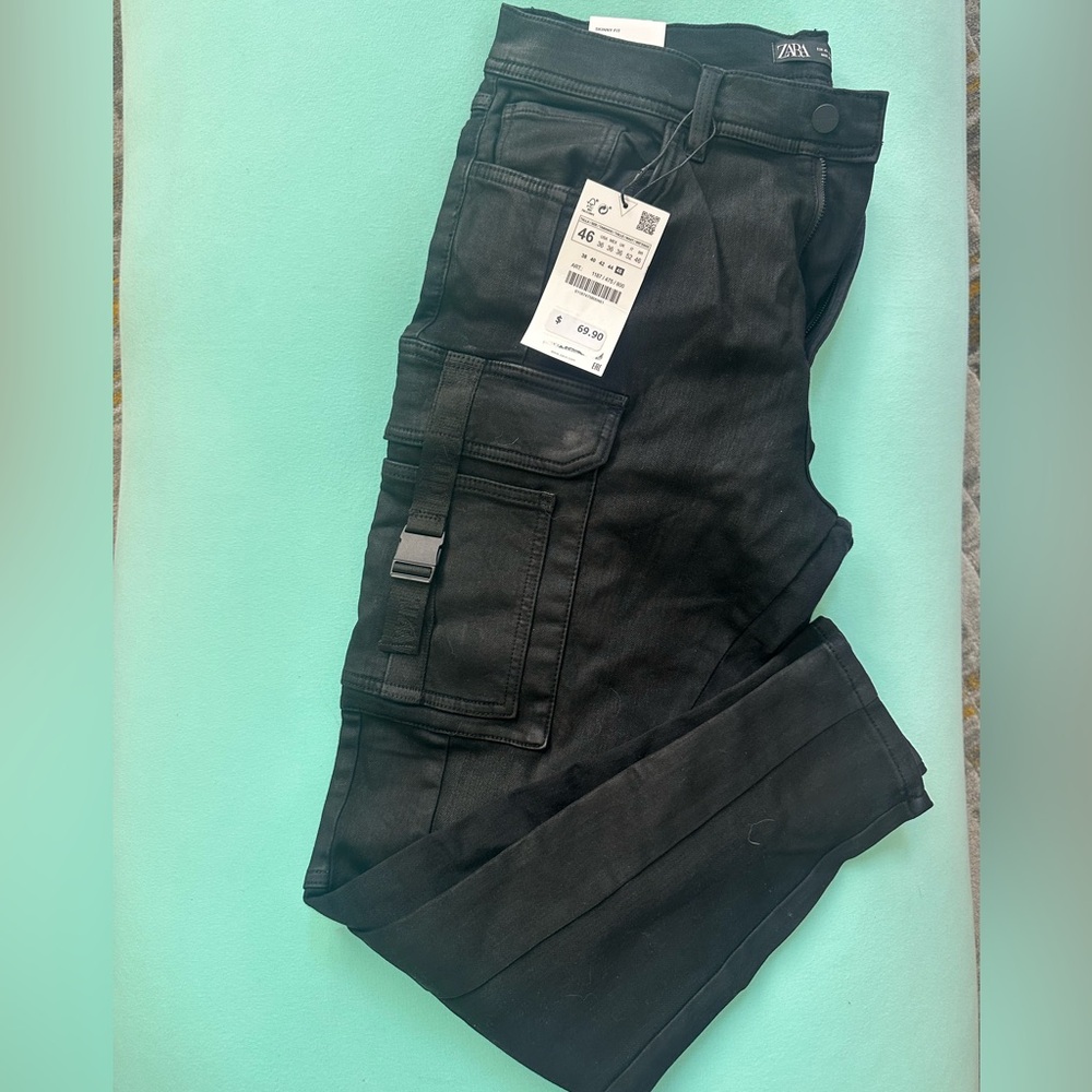 Zara men’s NWT cargo joggers